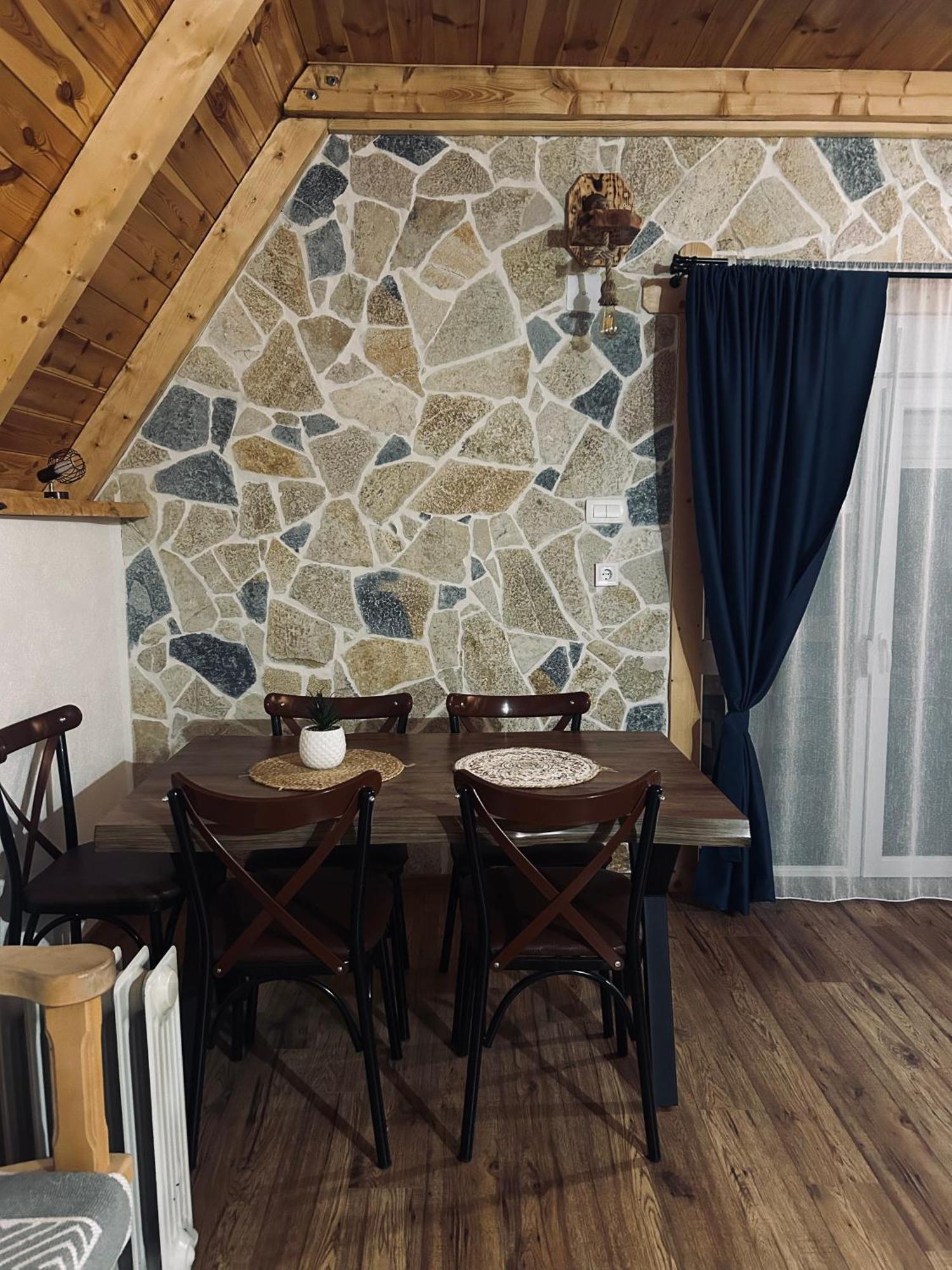 Nomad Lodge Zminica Жабляк Экстерьер фото
